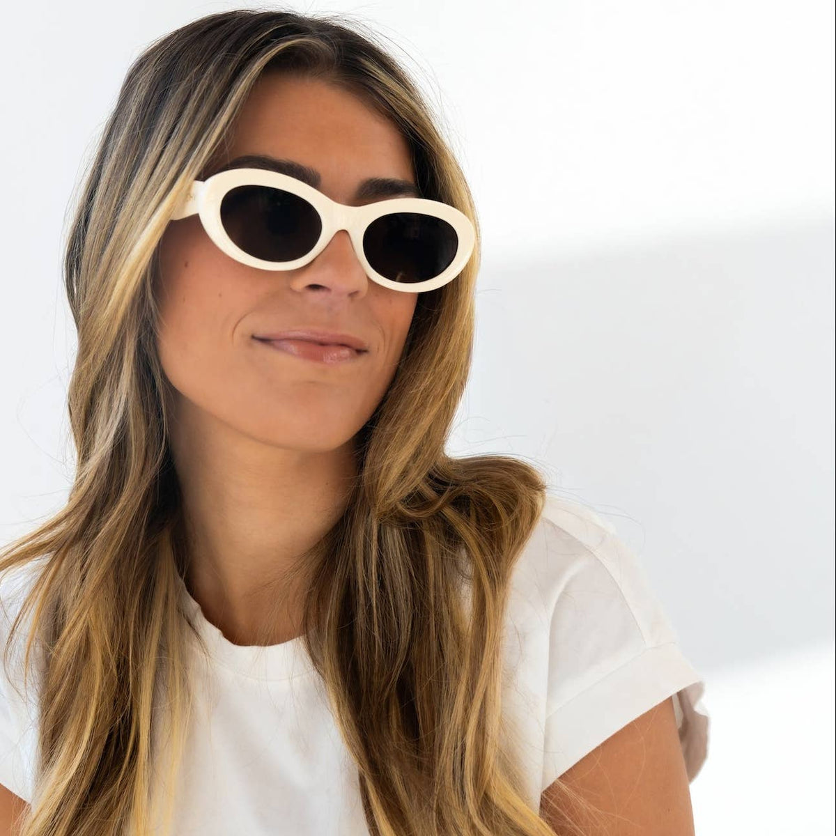 Cora Ivory Polarized Oval Round Sunglasses