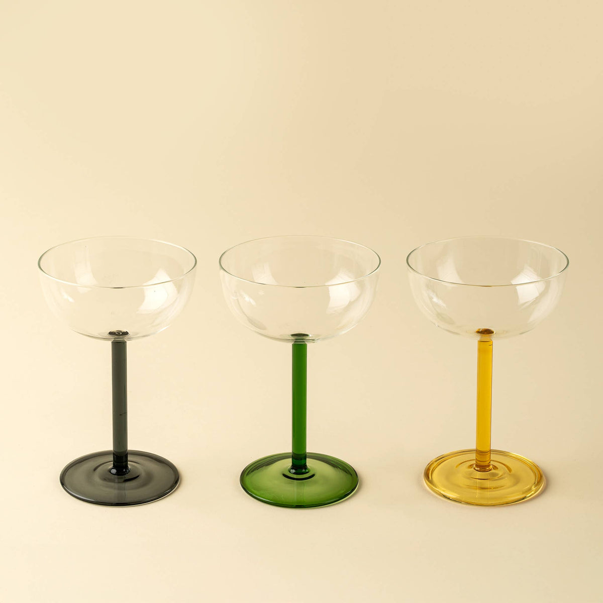 Aura Coupe Glass/ Smoke