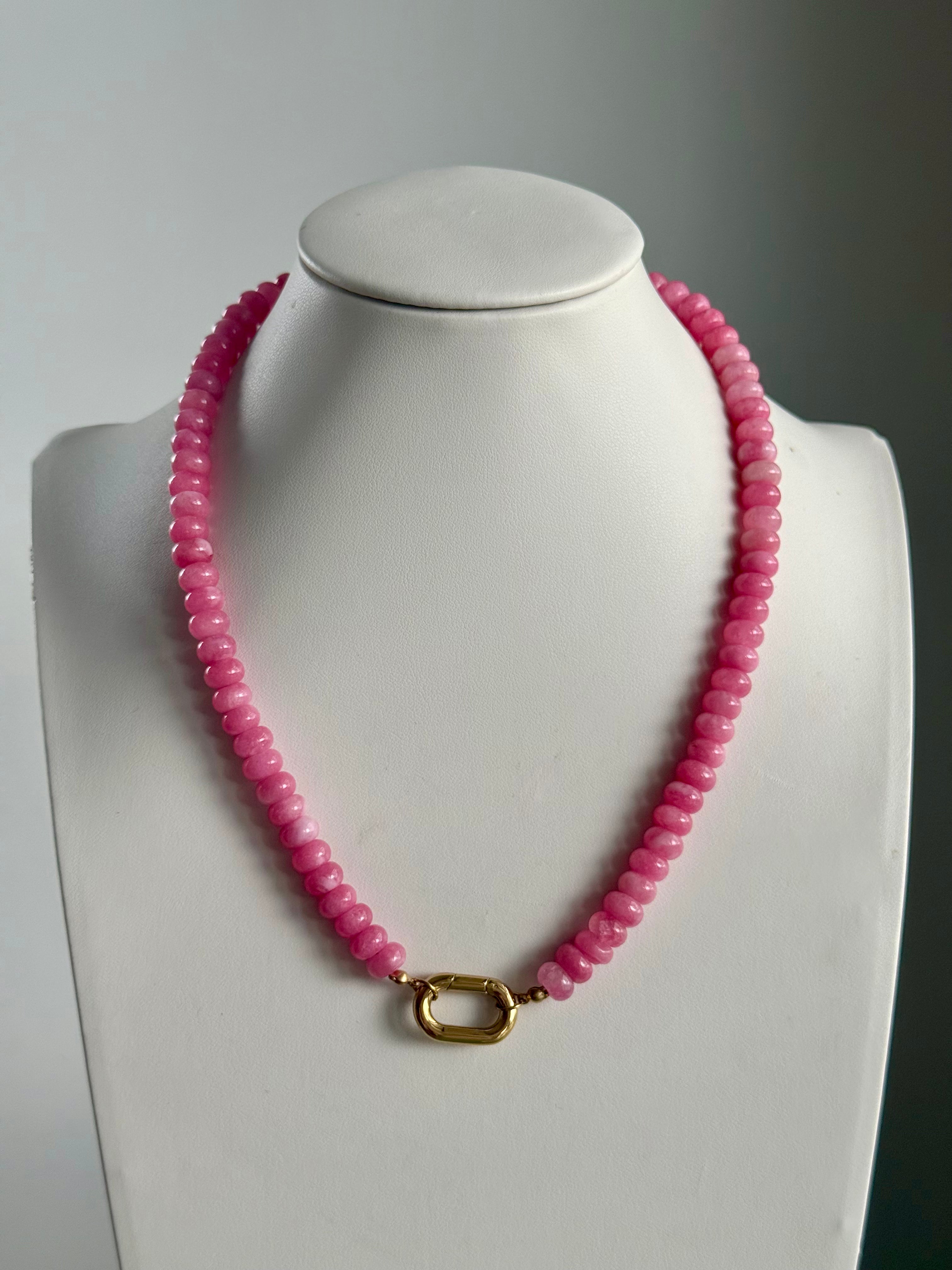 Keepsake Strand Necklace Dorothy Rose, pink beads with gold clasp
