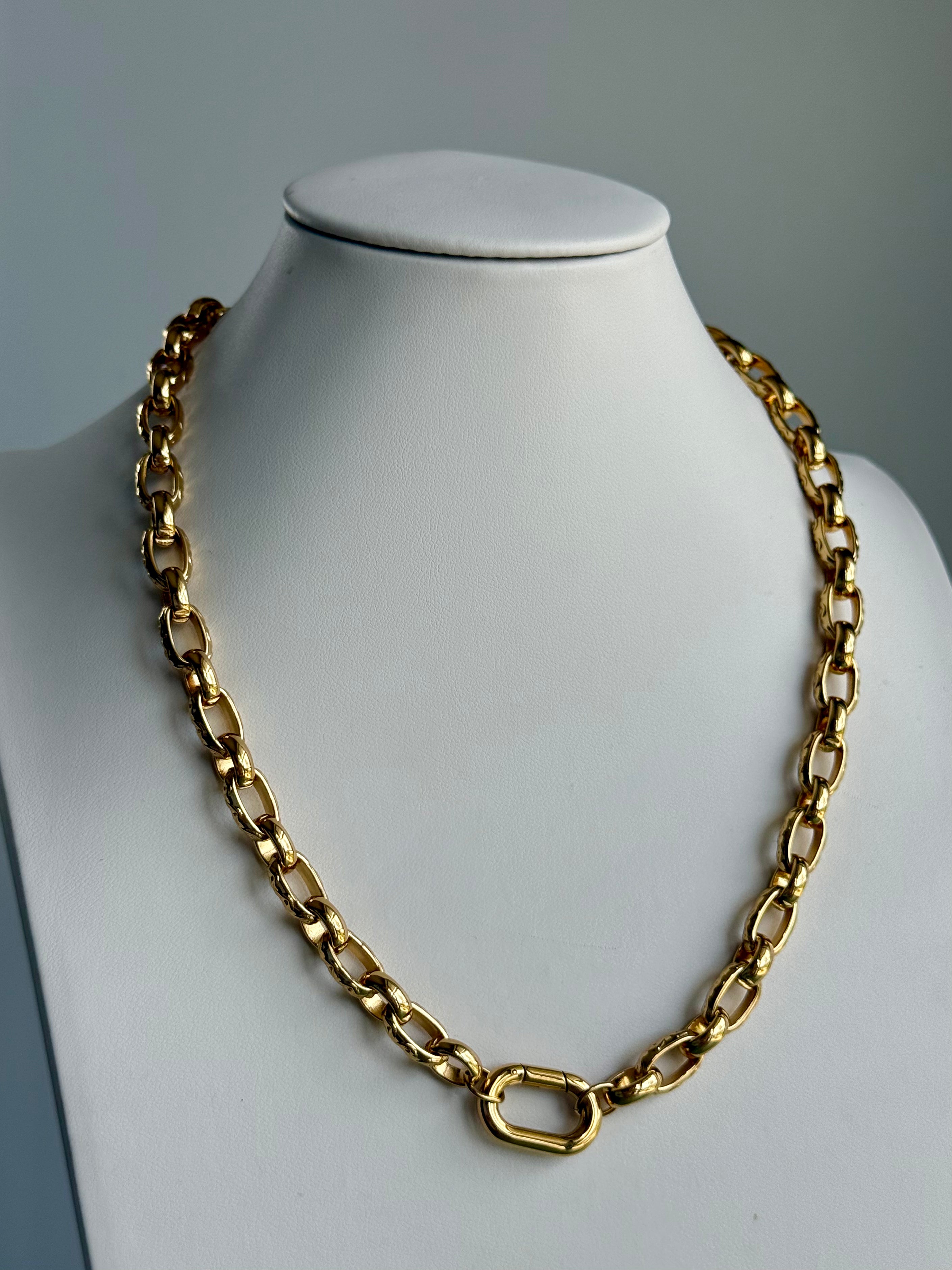 Signature Chain Heirloom Link necklace in gold-tone with chunky oval links