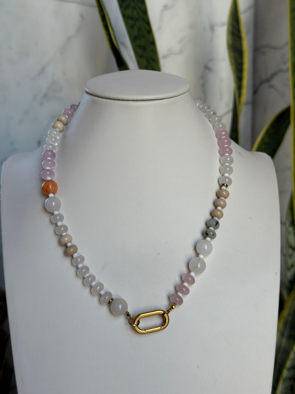 Keepsake Strand Necklace / Linen Light