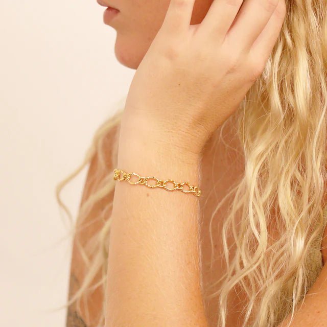 Hammered oval chain bracelet gold From Juniper With Love